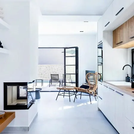 Antonis House *